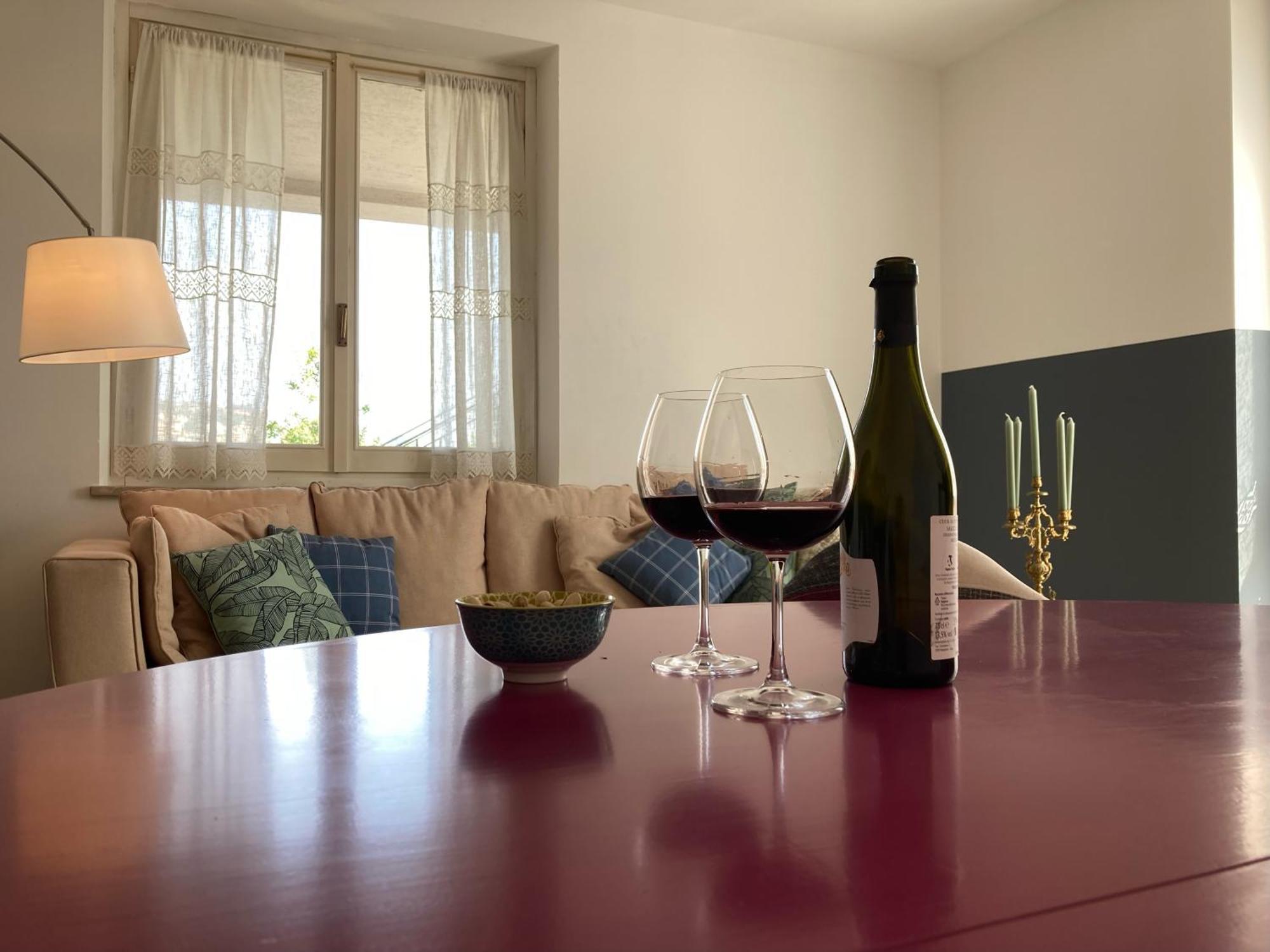 Casa Finestre Bianche Lejlighed Canelli Eksteriør billede